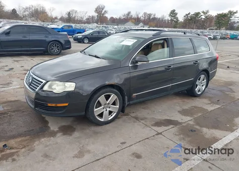 2008 Volkswagen Passat Komfort z USA, uszkodzony, nr VIN WVWLK73C98E219303